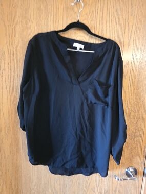 Adrienne Vittadini Black V-Neck Long Sleeve Blouse